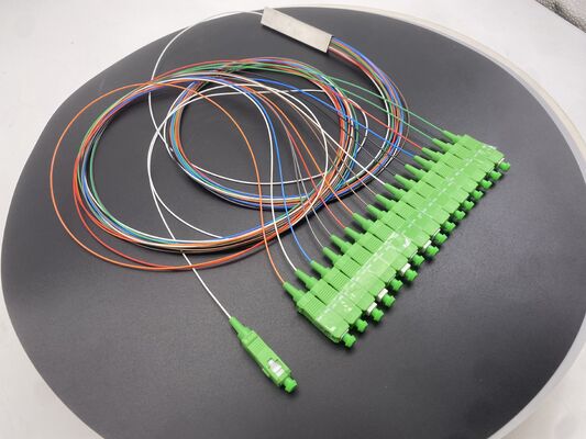 1x16 SC/APC シングルモード光ファイバースプリッタ PLCスプリッタ FTTHとPONネットワーク用